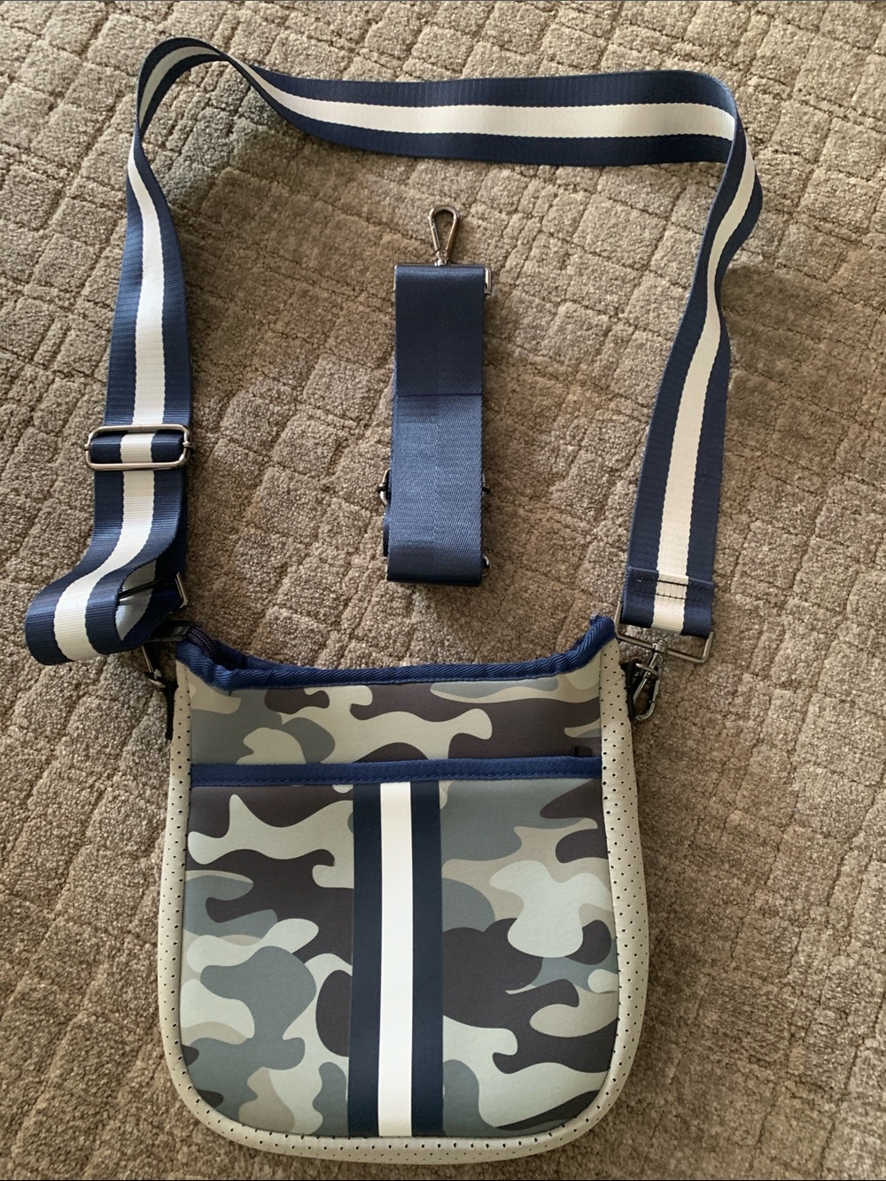 HAUTE SHORE bag neoprene cute camo 2 straps, pockets.